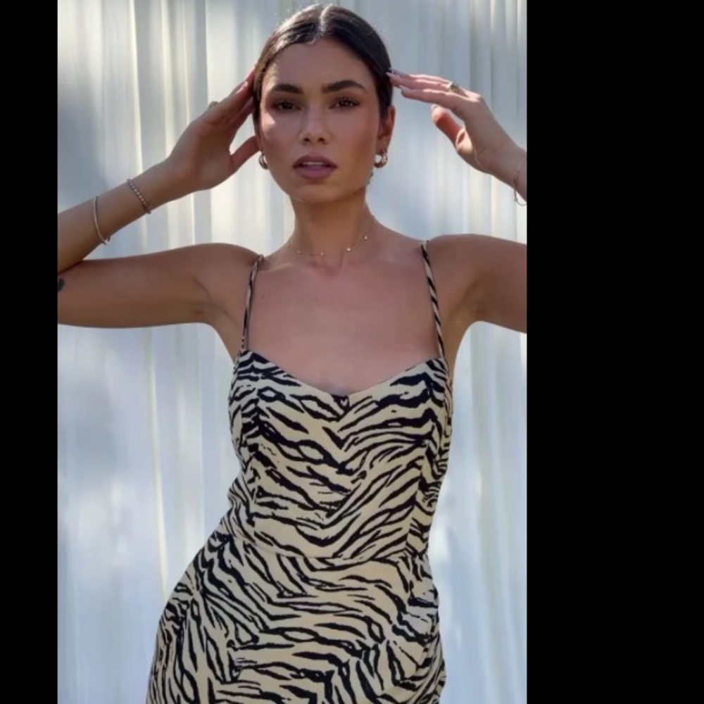 Fashion nova romper